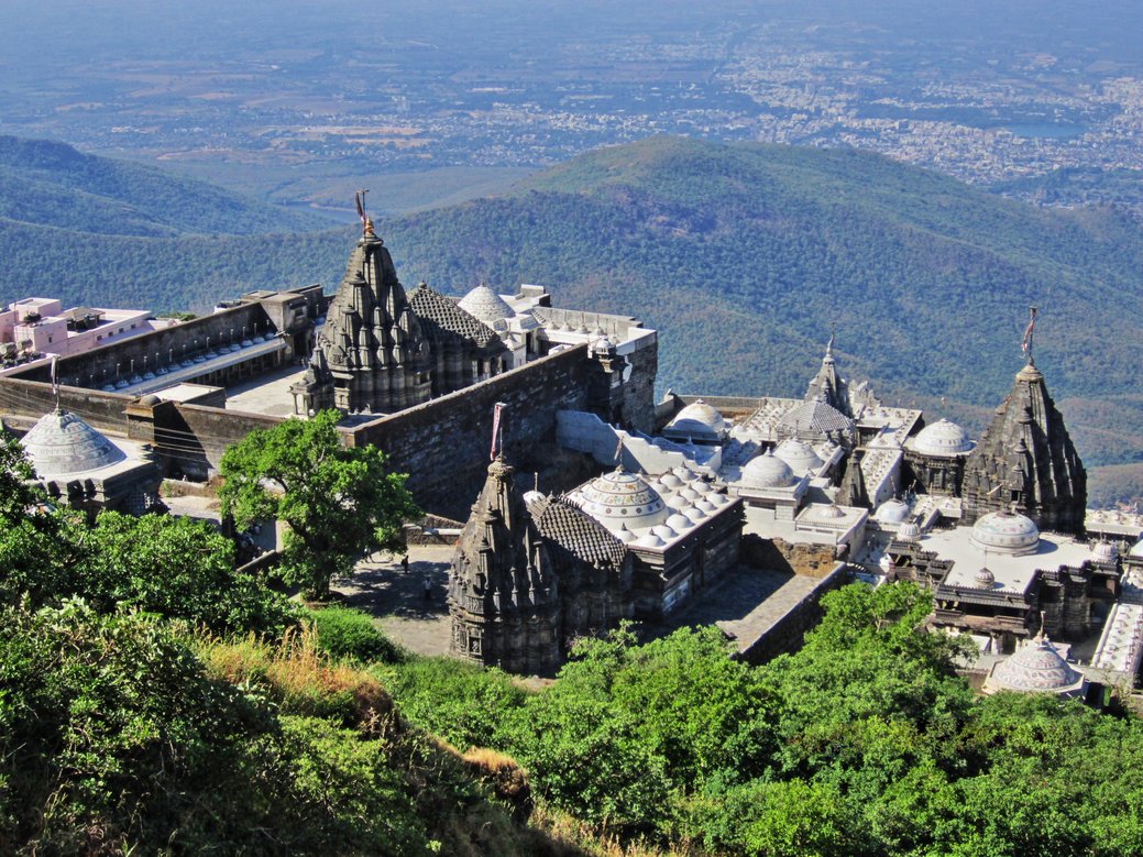 Jain_temples_on_Girnar_mountain_aerial_view.jpg