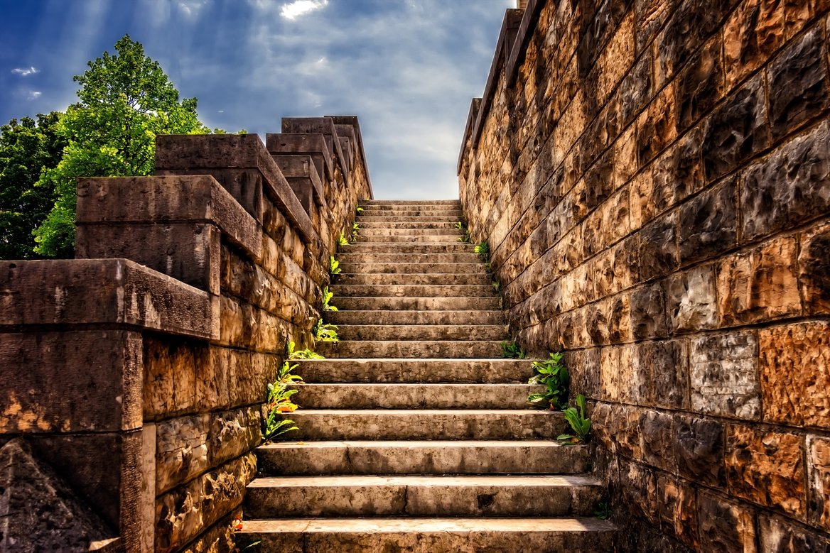 steps-3614468_copyright_Peter_H_by Pixabay.jpg