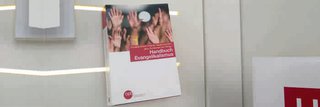 image of Bundeszentrale für politische Bildung verlegt Handbuch Evangelikalismus