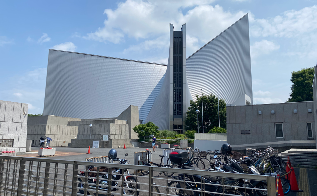 image of CERES PhD candidate gives a presentation at Rikkyō University in Tokyo