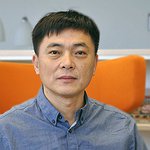 Photograph of Prof. Dr. Weirong Shen