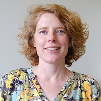 Photograph of PD Dr. Maren Freudenberg
